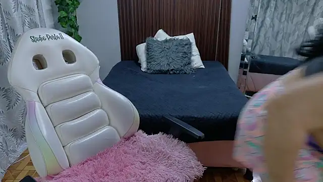 Snapshot of kataleya_29 chatting on February 10, 2026, 1:15 pm kataleya 29 online show from February 10, 2026, 1:15 pm