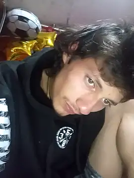 Snapshot of alexandercruz chatting on December 15, 2025, 6:50 am alexandercruz online show from December 15, 2025, 6:50 am