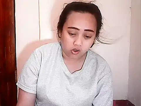 Pinay Chubby20 online show from May 15, 2026, 10:17 pm