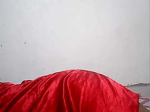 Snapshot of Juicy_69xx chatting on December 13, 2025, 7:53 pm Juicy 69xx online show from December 13, 2025, 7:53 pm