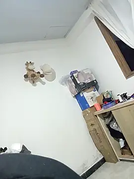 Fernandar2025 online show from December 17, 2025, 3:01 am