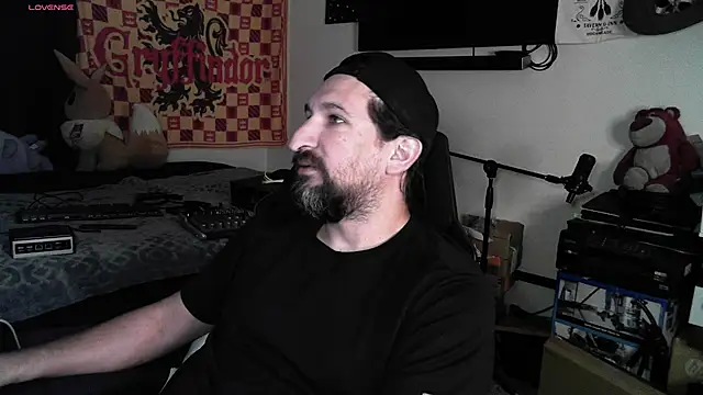 DevilPup75  online show from January 11, 2026, 10:42 am