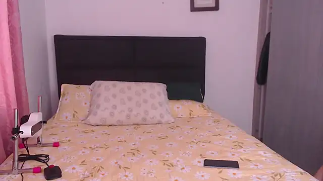 Tiiana online show from April 1, 2026, 5:54 pm