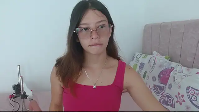 Tiiana online show from May 28, 2026, 4:04 pm