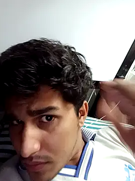 HarryChoudhary21 online show from December 5, 2025, 8:16 pm