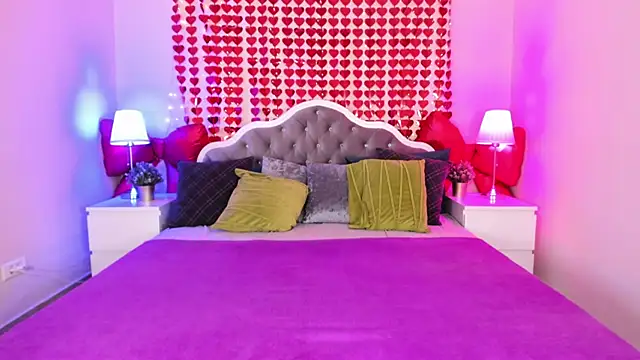 Snapshot of Madelaineses chatting on February 18, 2026, 9:05 am Madelaineses online show from February 18, 2026, 9:05 am