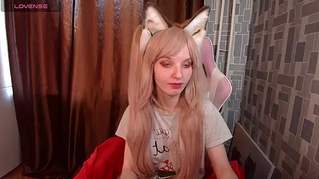 Snapshot of Madelaineses chatting on March 21, 2026, 2:05 am Madelaineses online show from March 21, 2026, 2:05 am