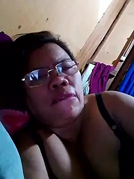 Huge mama69 online show from September 10, 2025, 7:41 am