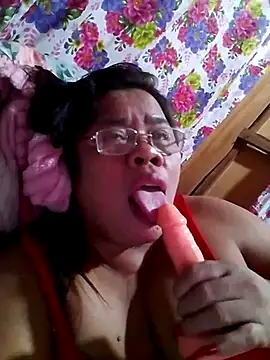 Huge mama69 online show from October 22, 2025, 1:17 am