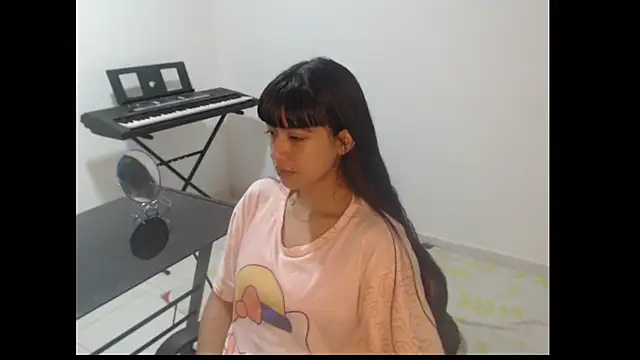 meganmiauu online show from April 8, 2026, 4:23 am