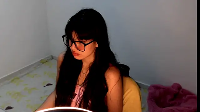 Snapshot of meganmiauu chatting on May 23, 2026, 12:09 pm meganmiauu online show from May 23, 2026, 12:09 pm