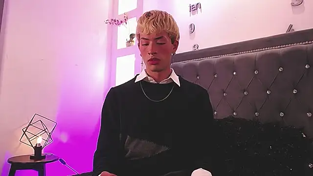 OzorioDany online show from September 10, 2025, 3:39 am