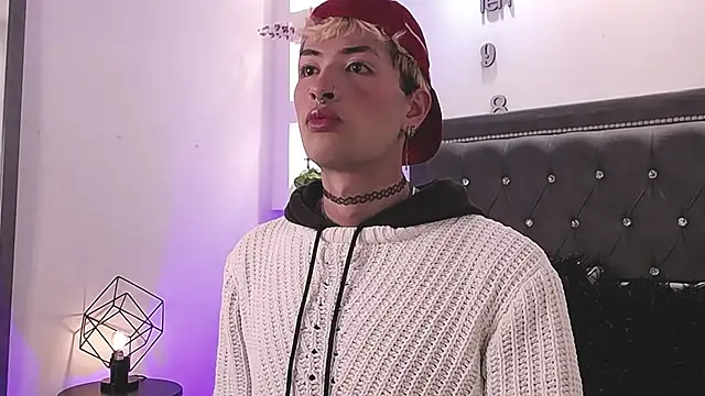 OzorioDany online show from September 15, 2025, 4:01 am