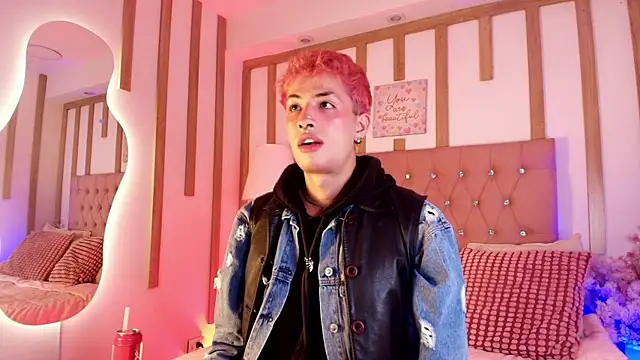 OzorioDany online show from April 14, 2026, 4:07 am