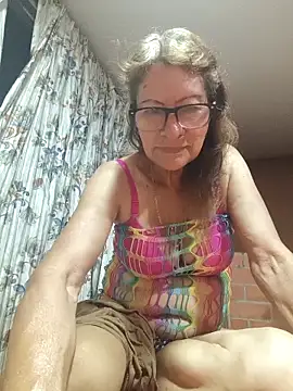 MaryeLunna online show from February 19, 2026, 12:50 am