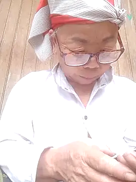 VangLe73 online show from November 7, 2025, 7:41 am