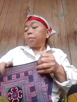 VangLe73 online show from November 9, 2025, 10:13 am