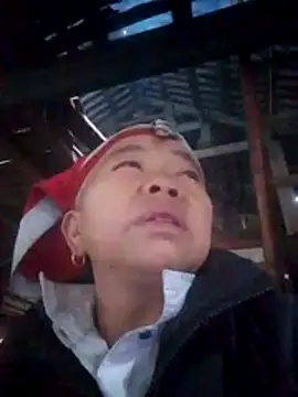 Snapshot of VangLe73 chatting on February 9, 2026, 6:39 am VangLe73 online show from February 9, 2026, 6:39 am