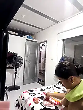 linda ber30 online show from September 11, 2025, 10:10 pm