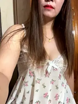 Snapshot of Moan_Mary chatting on October 15, 2025, 11:38 pm Moan Mary online show from October 15, 2025, 11:38 pm