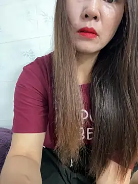 Snapshot of Moan_Mary chatting on November 4, 2025, 10:31 pm Moan Mary online show from November 4, 2025, 10:31 pm