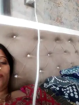 Soniya Roy online show from November 27, 2025, 7:54 am