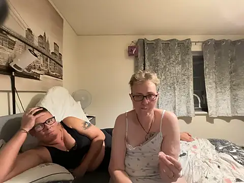 Curvy-Jinx online show from July 26, 2026, 9:21 pm