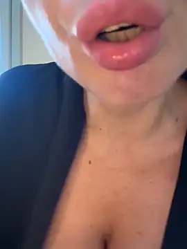 Snapshot of sailor_titti chatting on December 14, 2025, 1:16 pm sailor titti online show from December 14, 2025, 1:16 pm