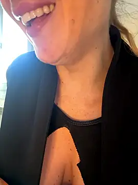 Snapshot of sailor_titti chatting on January 8, 2026, 12:51 pm sailor titti online show from January 8, 2026, 12:51 pm