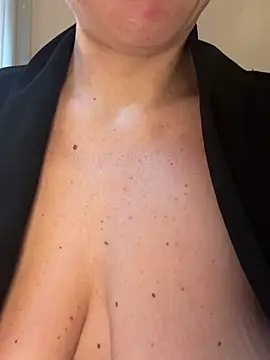 Snapshot of sailor_titti chatting on January 19, 2026, 10:08 am sailor titti online show from January 19, 2026, 10:08 am