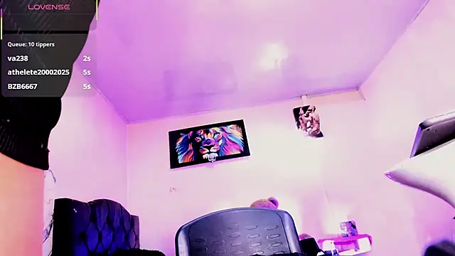 Rossedewitt  online show from April 14, 2026, 6:25 pm