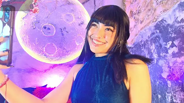 katierouge  online show from September 11, 2025, 5:18 am