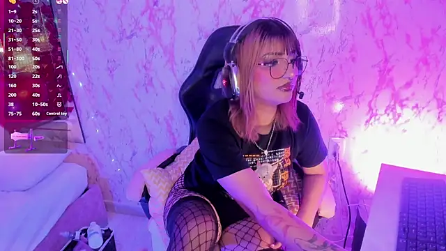 AriaNova  online show from February 7, 2026, 1:15 pm