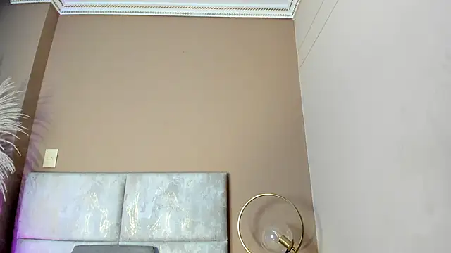 LunaAspen  online show from May 28, 2026, 6:49 pm