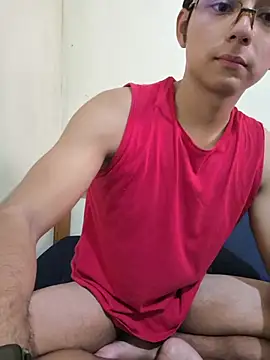 Snapshot of paullinho_26 chatting on March 5, 2026, 7:21 pm paullinho 26 online show from March 5, 2026, 7:21 pm
