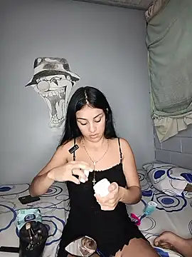 Bigtiti01 online show from January 13, 2026, 9:20 pm