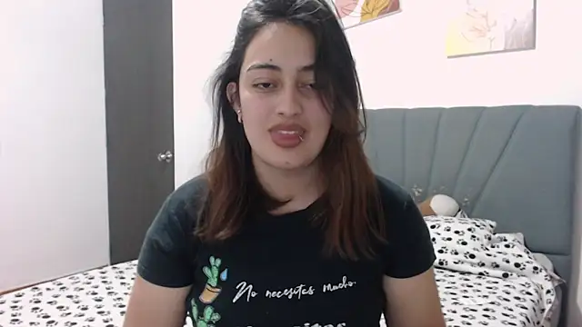 Snapshot of Meggan_n chatting on September 30, 2025, 1:54 am Meggan n online show from September 30, 2025, 1:54 am