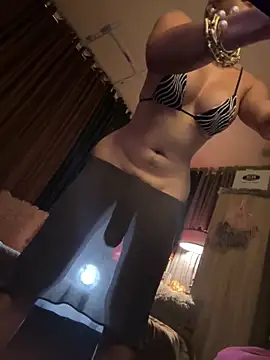 Snapshot of Your_dreambabe chatting on June 28, 2026, 9:26 am Your dreambabe online show from June 28, 2026, 9:26 am