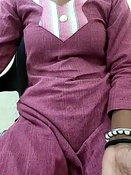 Snapshot of Alia-00 chatting on October 5, 2025, 4:00 am Alia-00 online show from October 5, 2025, 4:00 am