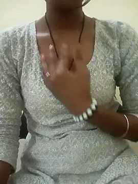 Snapshot of Alia-00 chatting on November 7, 2025, 4:23 am Alia-00 online show from November 7, 2025, 4:23 am