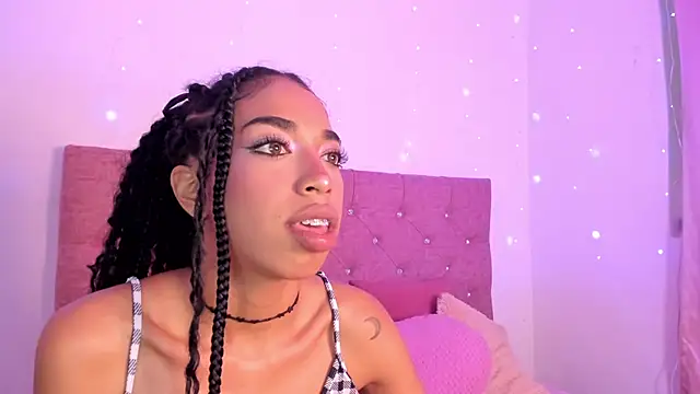 Snapshot of dulce_brown01 chatting on May 7, 2026, 2:55 pm dulce brown01 online show from May 7, 2026, 2:55 pm
