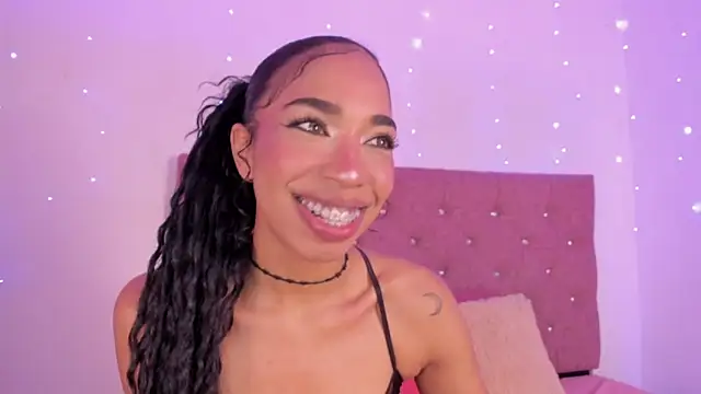 Snapshot of dulce_brown01 chatting on May 30, 2026, 2:03 pm dulce brown01 online show from May 30, 2026, 2:03 pm
