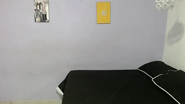 penelope gucci1 online show from September 22, 2025, 11:45 am