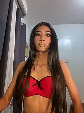 Snapshot of YourTiffanyX chatting on July 3, 2026, 4:46 pm YourTiffanyX online show from July 3, 2026, 4:46 pm
