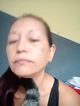 Snapshot of marinita13 chatting on February 5, 2026, 12:43 pm marinita13 online show from February 5, 2026, 12:43 pm