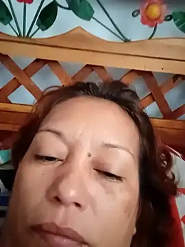 marinita13 online show from April 18, 2026, 1:26 pm