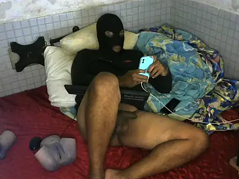 morenomascarado17 online show from November 18, 2025, 10:14 pm