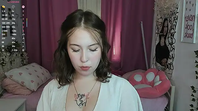 Snapshot of LanaRoselle chatting on February 24, 2026, 9:57 pm LanaRoselle online show from February 24, 2026, 9:57 pm