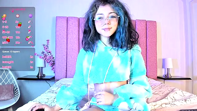 Snapshot of TerumiKitty chatting on October 19, 2025, 11:16 pm TerumiKitty online show from October 19, 2025, 11:16 pm