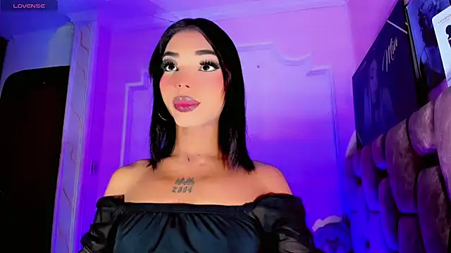 LADY-HOT-SEXY- online show from July 26, 2026, 3:04 am